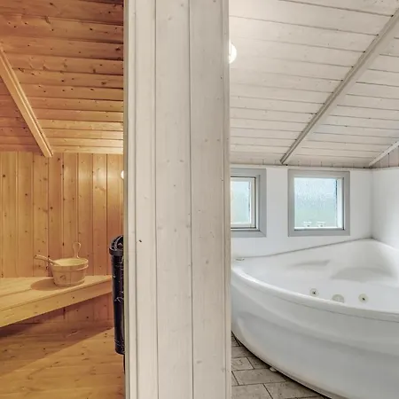 Cozy Home In Sjolund With Sauna Дом отдыха Sjolund