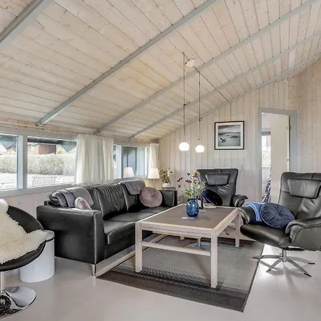 Cozy Home In Sjølund With Sauna *